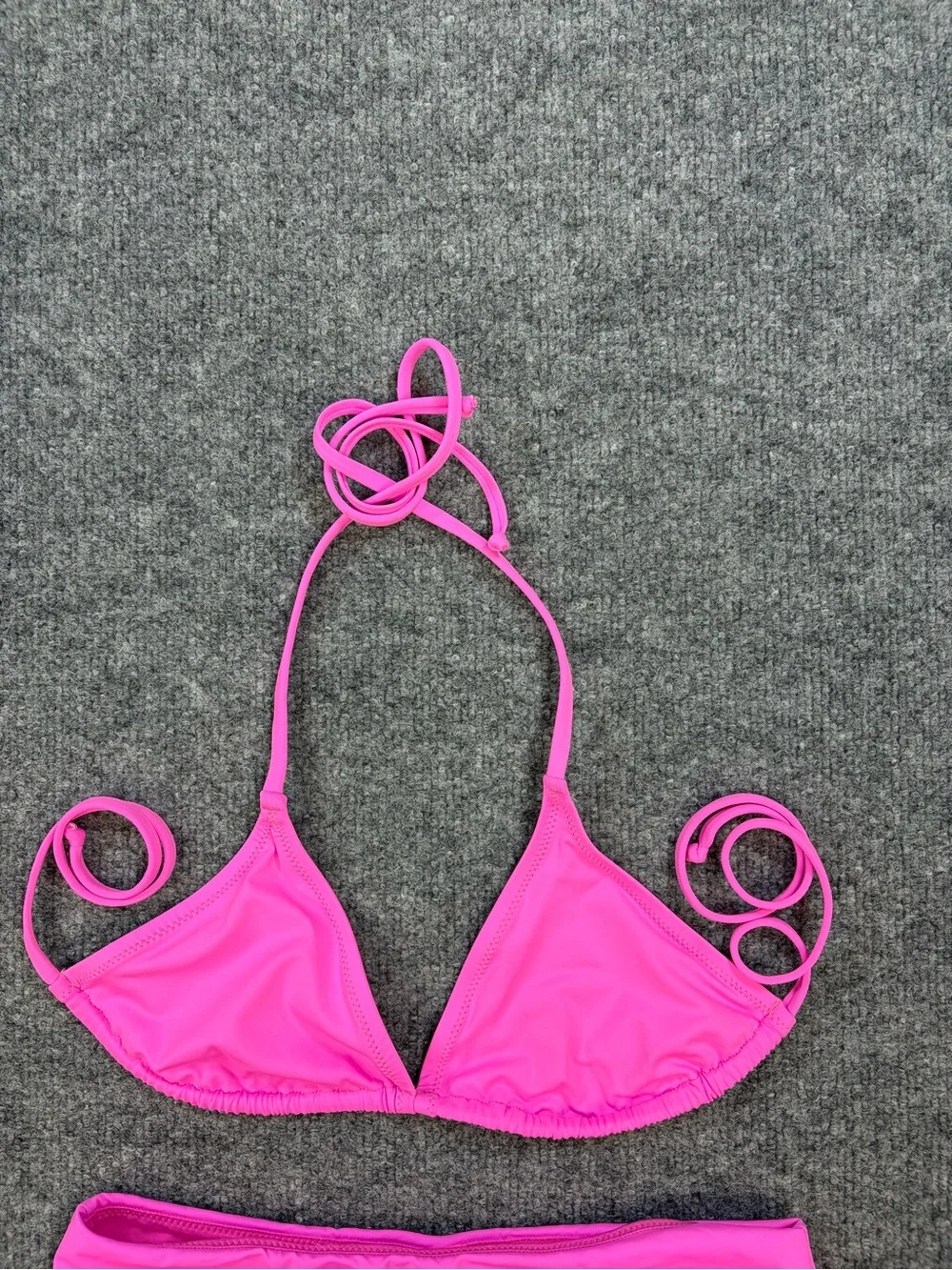 SKIMS Signature Swim Taffy Pink Triangle Bikini Set Women's Small Resort Beach